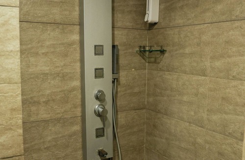 Dumas Apartment | DIYANSHH HOMES STAYS IN DUMAS