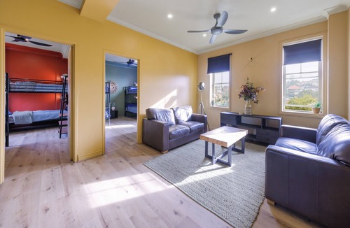 Coogee Apartment | Dog Friendly Apartment in Mad Monkey Hostel, Coogee Beach