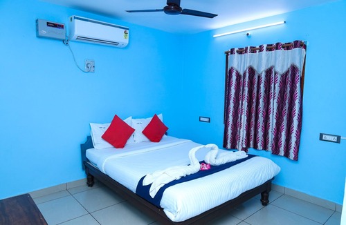 Tindivanam Hotel | Dolphin Beach Guest House