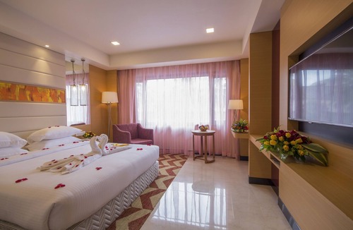 Dabagardens Hotel | Dolphin Hotel