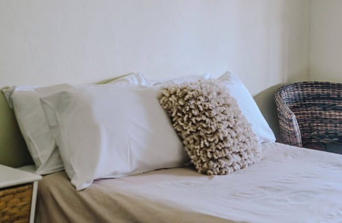 Capertee Hotel | Double Room With Shared Bathroom