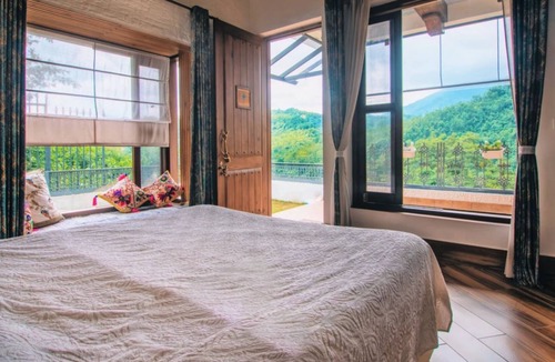 Bullawala Villa | DRAGONFLY-BLUEDOOR-DEHRADUN · The Dragonfly - A private luxury suite at Bluedoor