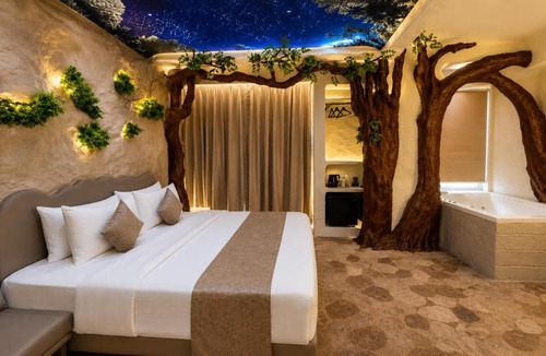 Mumbai Hotel | Dragonfly Hotel - The Art Hotel