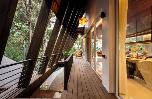 Kudal Villa | Dream - 4 BHK Villa w/Infinity Pool & Bathtub
