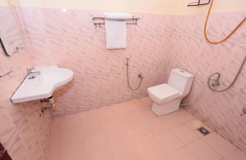 Elappara Hotel | Dream Land Hill Residency