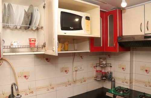 Malad West Apartment | Dream Stay at Malad West!