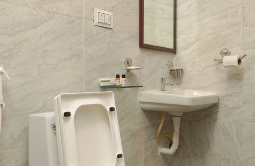 Vadanemelli Hotel | Dreams - Mahabalipuram
