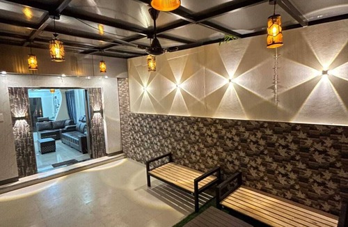 Parshwapuram House | DreamsKape Villa by CozyCub Stays in LONAVALA - 4BHK WITH POOL & JACUZZI !