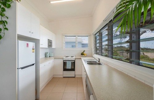 Brooms Head Apartment | Driftaway- Absolute Beach Front- Stone Real Estate Yamba