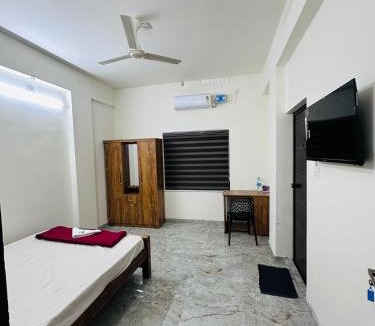 Kanjirappally House | Dubai Inn