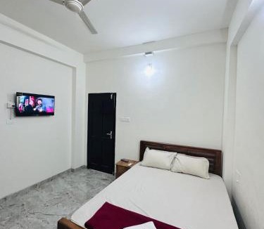 Kanjirappally House | Dubai Inn