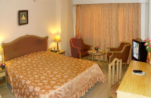 Madurai Main Hotel | Duplex Rooms with Roof top restaurant Stay/Madurai