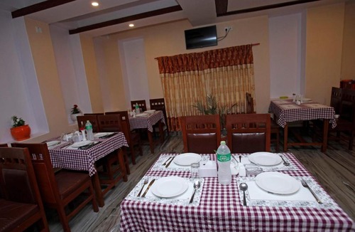 Pokhara Hotel | Durbar Suite