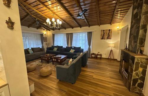 Majkhali House | Durga Vihar, A Family Cottage with Himalayan Views
