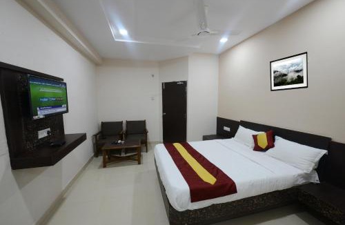 Dwaraka Nagar Hotel | Dwaraka Inn