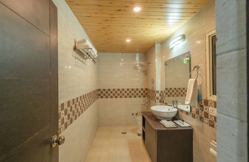Nainital Hotel | Dynasty Resort