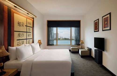 Pune Hotel | E-Square The Fern Pune, Series by Marriott