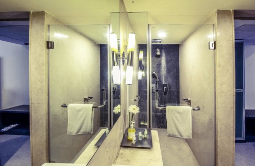 Jubilee Hills Hotel | Ebony Boutique Hotel