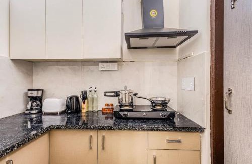 Sector 40 Apartment | Eco-chic haven in Gurgaon with balcony
