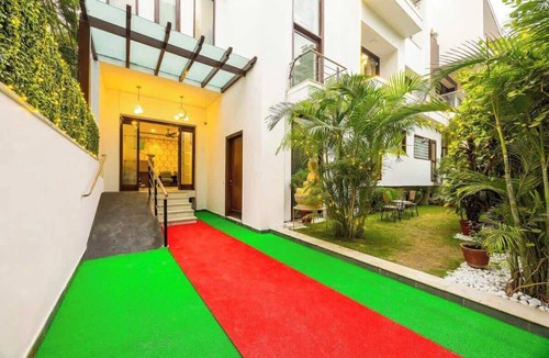 Sector 40 Apartment | Eco-friendly luxury awaits you/Garden