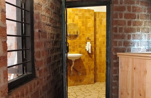 Kambare N.m. Hotel | Eco Hamlet Farmstay