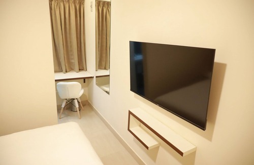 Kochi Cabin | EcoValue Kochi - 200 meters from Kerala High Court