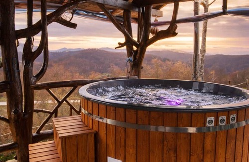 Ciuruleasa Ski Chalet | Edera Chalet – Cozy & Natural with a Private Jacuzzi