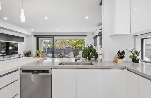 Flemington House | Edinburgh Place Pet Friendly