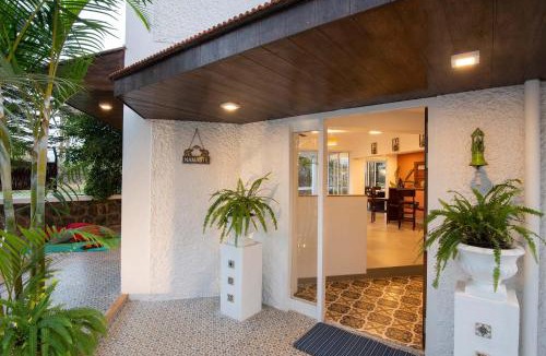 Devghar Villa | El Cottage by StayVista - An enchanting escape with Scenic views, Colonial decor & Private plunge pool