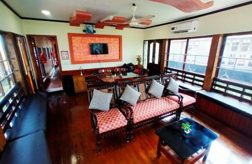 Thamaraparambu House | Eleeza Homestay