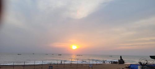 Bheemili Apartment | Elegant Beach View Flat , Bheemili