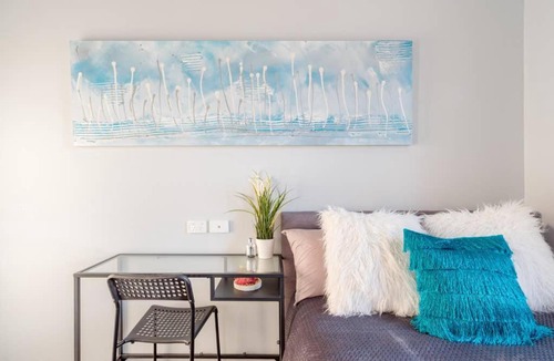 Surry Hills House | Elegant Double Ensuite Room - AC - 1Min to Central - Closely Located to Almost Sydney Must Seen Spots