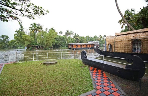 Aryad South Resort | Elegant & Modern Lake View Resort,Alleppey