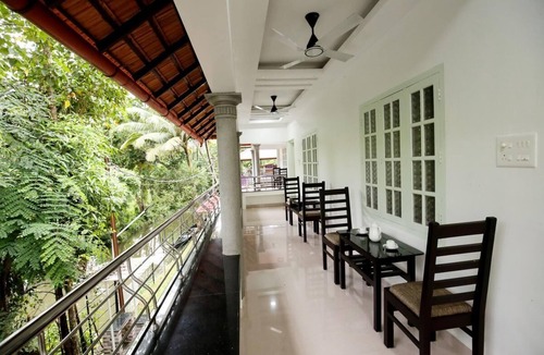 Aryad South Resort | Elegant & Modern Lake View Resort,Alleppey
