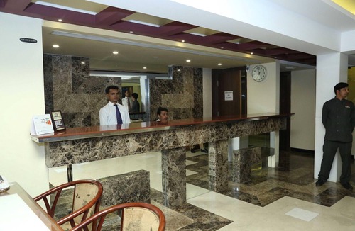 Maharana Pratap Nagar House | Elegant Suite near Habibganj Station