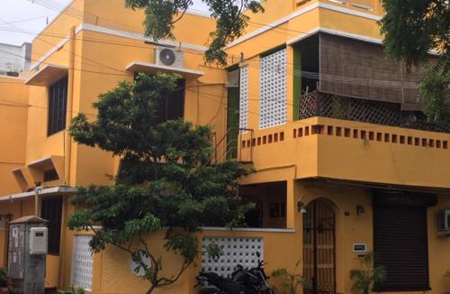 White Town Villa | ELISA HOME STAY VILLA