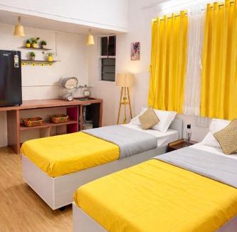 Model Colony Hostel | Elite Hostel- SB Road Pune