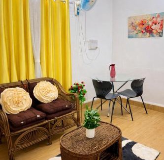 Model Colony Hostel | Elite Hostel- SB Road Pune