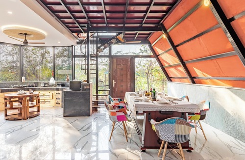 Faridabad Villa | ELIVAAS 3 BHK Handa's Getaway with pool