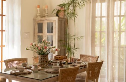 Arpora Villa | ELIVAAS 4 BHK with Pvt pool & Bar - PinkSky