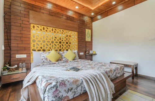 Kumarhatti Villa | ELIVAAS Aaram Bagh Pet-friendly Villa With Views and Terrace Sit-Out