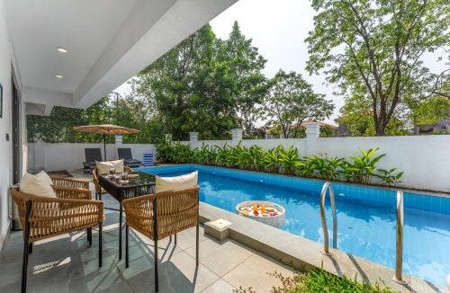 Siolim Villa | ELIVAAS Casa Del Mundo With Pvt Pool, Bar, Lift & Scenic Hill Vistas