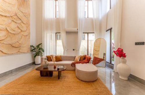 Siolim Villa | ELIVAAS Casa Del Mundo With Pvt Pool, Bar, Lift & Scenic Hill Vistas