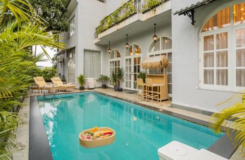 Gauravaddo Villa | ELIVAAS Casa Ritzy Mediterranean 5 BHK Hideaway with Pool near Popular Beaches
