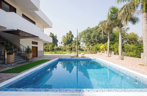 Faridabad Villa | ELIVAAS Ivory Estate Pet-friendly Farm