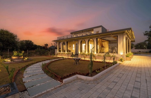 Jaipur Villa | ELIVAAS Jamun Farm 2 BHK Villa with Pool