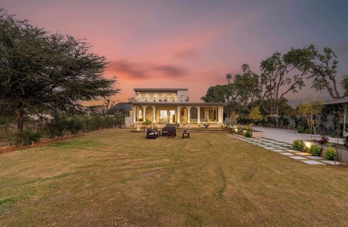 Jaipur Villa | ELIVAAS Jamun Farm 2 BHK Villa with Pool