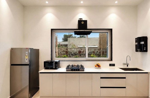 Taoru Villa | ELIVAAS JP Farm Stay 5BHK Villa With Bar