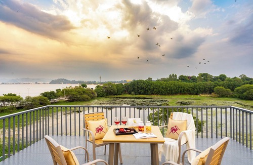 Udaipur District Villa | ELIVAAS Lakemount | 2 BHK with Pvt Pool at Fatehsagar Lake