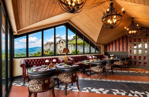 Kasauli Apartment | ELIVAAS Privé Royce Silver Oak Opal 2BHK Ultra-luxury Apartments
